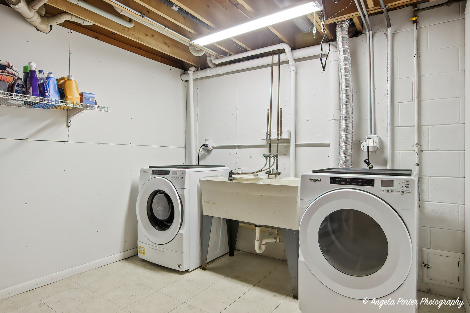 4833 Eastwood Court, Waukegan, IL 60087