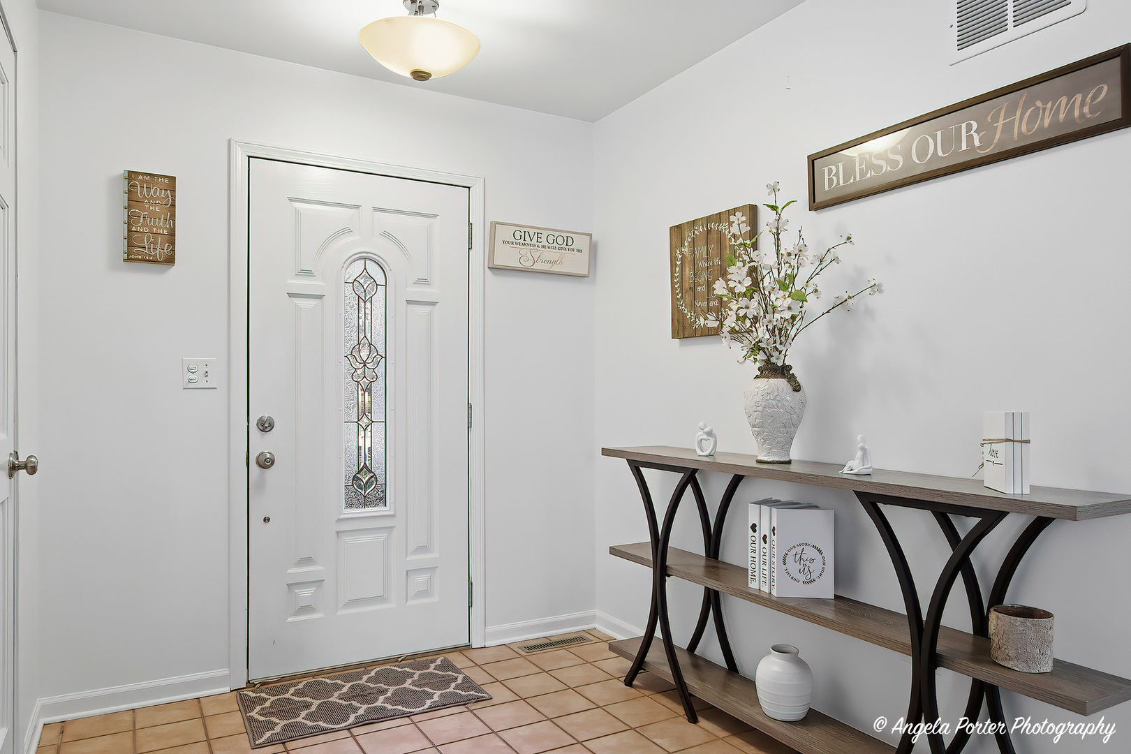 4833 Eastwood Court, Waukegan, IL 60087