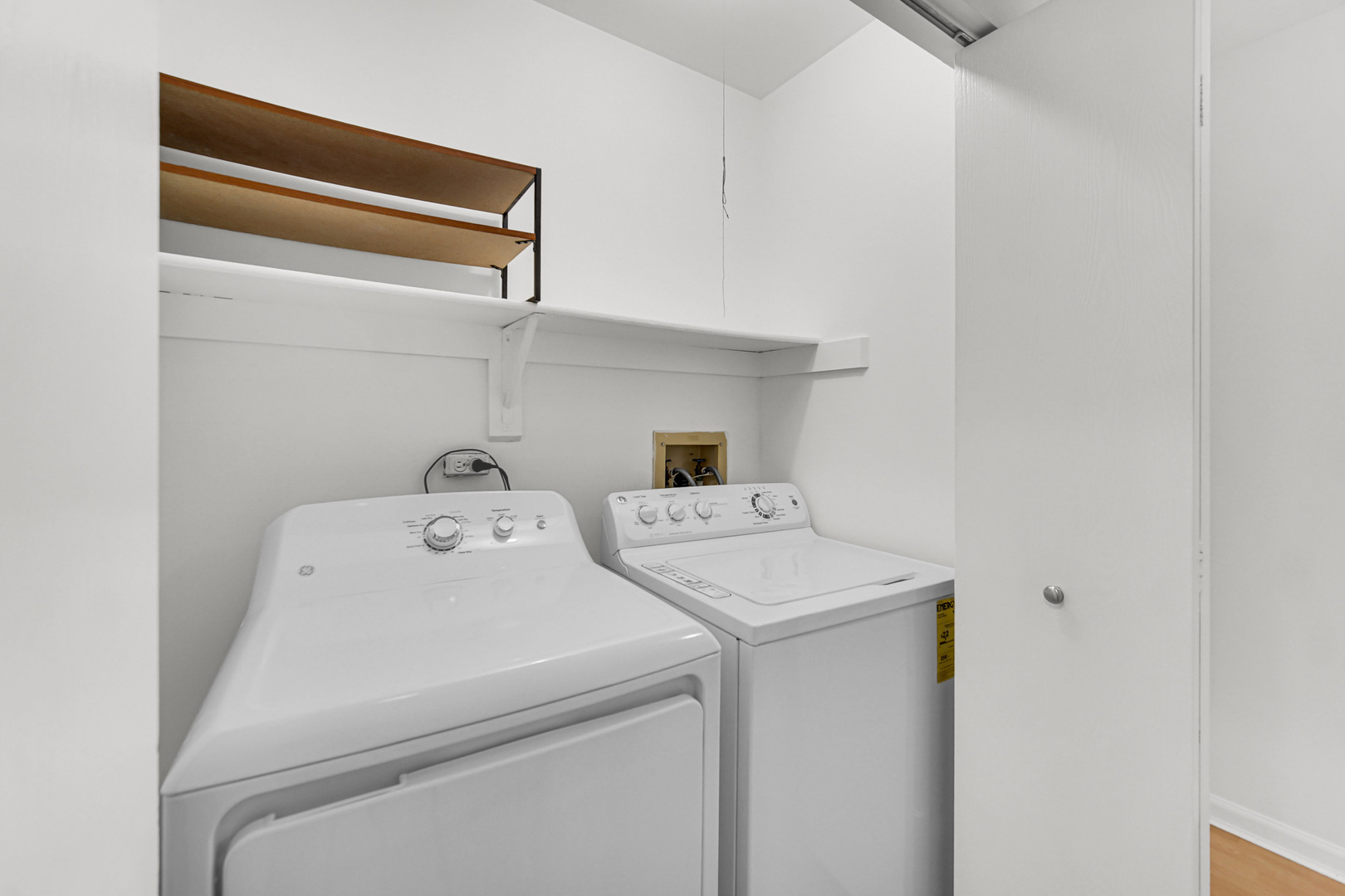 533 Lyon Drive, Buffalo Grove, IL 60089