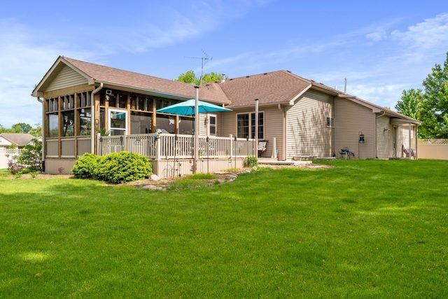 26708 W Megan Drive, Channahon, IL 60410