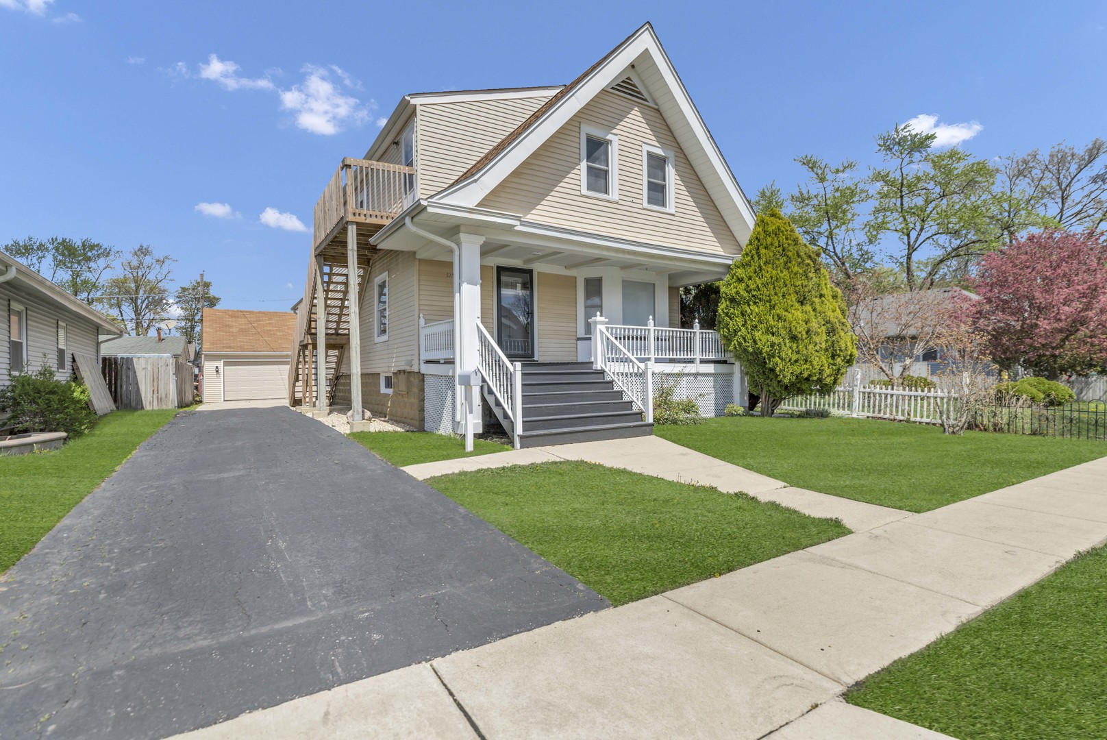 129 W Stimmel Street #1, West Chicago, IL 60185