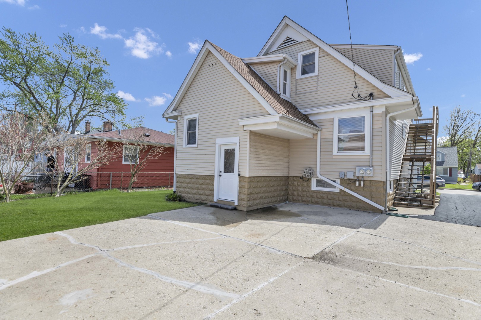 129 W Stimmel Street #1, West Chicago, IL 60185