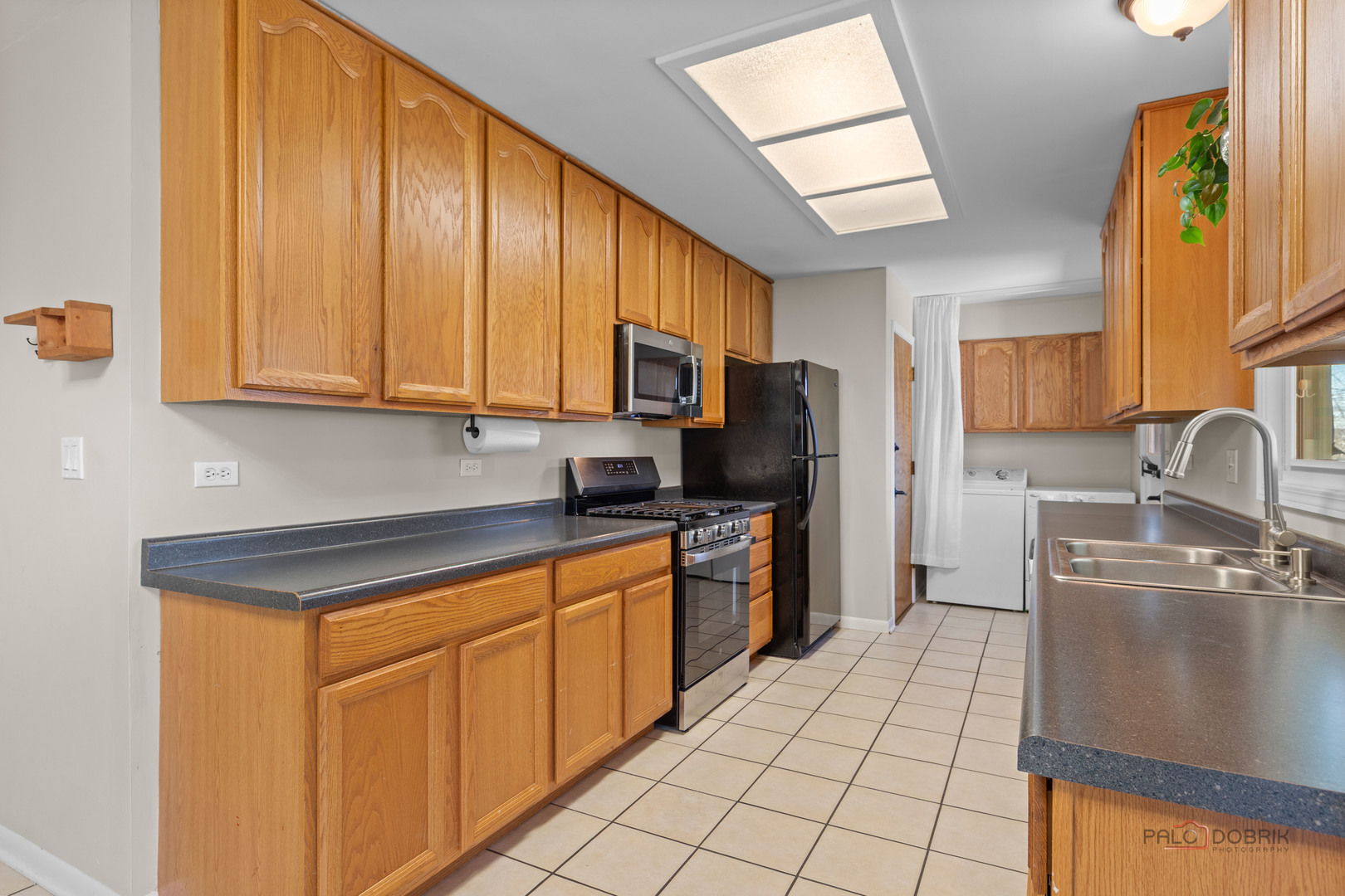 1220 Hemlock Drive, Elk Grove Village, IL 60007