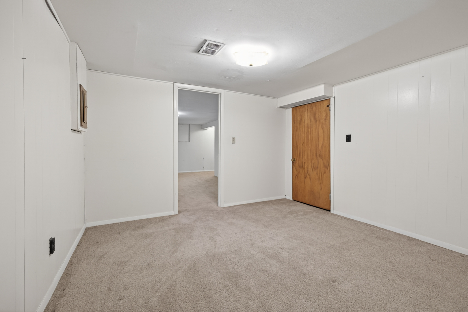 1305 E Vernon Avenue, Normal, IL 61761