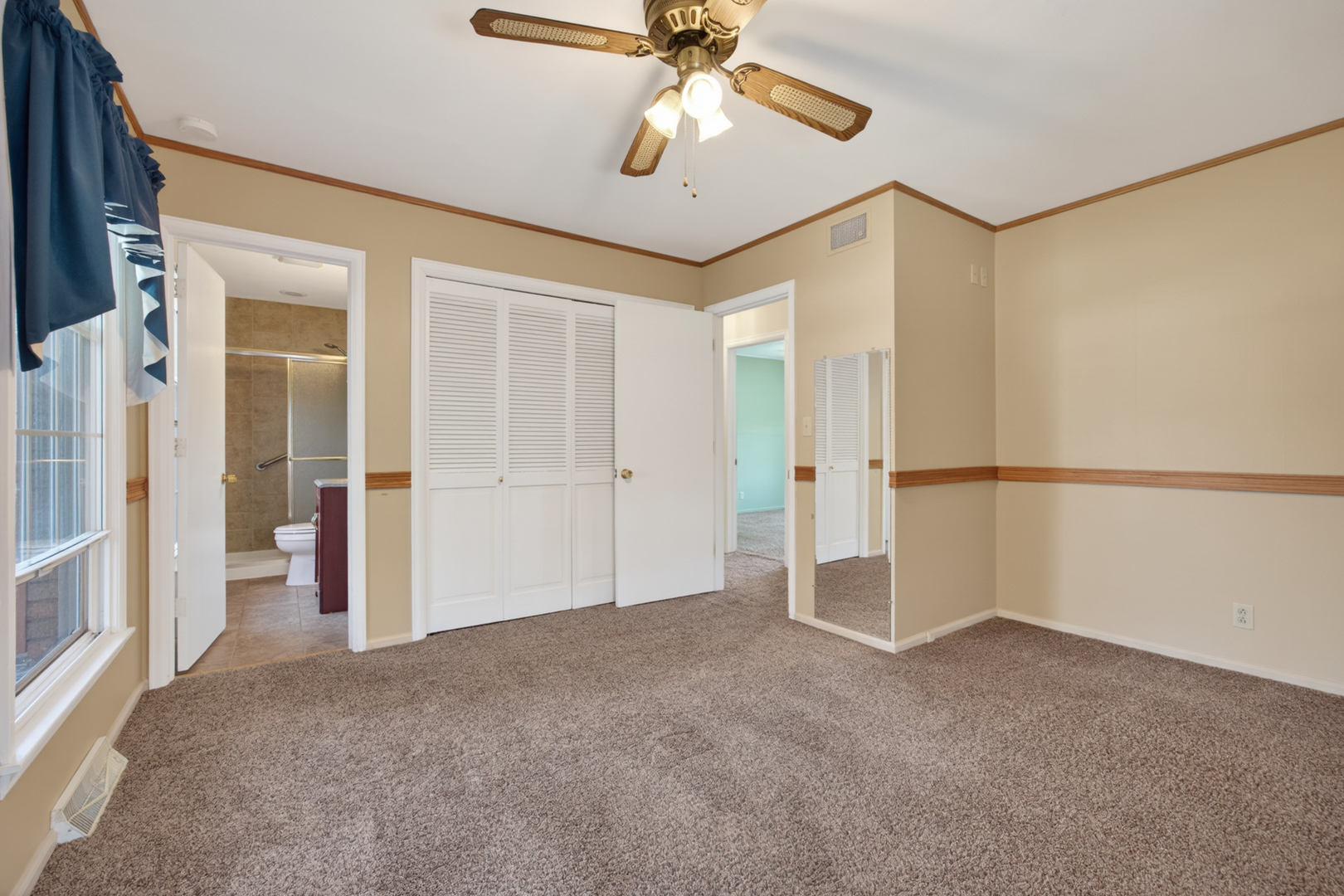 1305 E Vernon Avenue, Normal, IL 61761