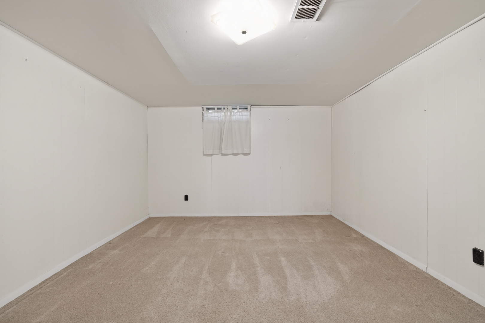 1305 E Vernon Avenue, Normal, IL 61761