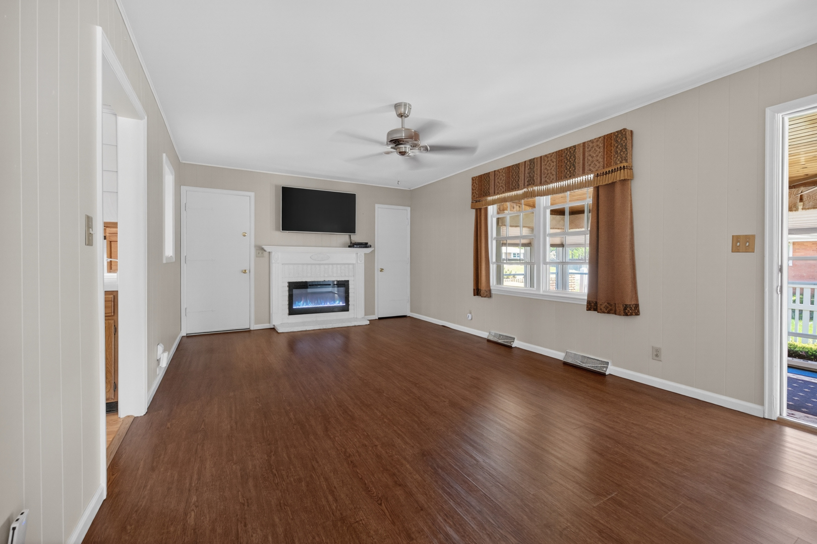 1305 E Vernon Avenue, Normal, IL 61761