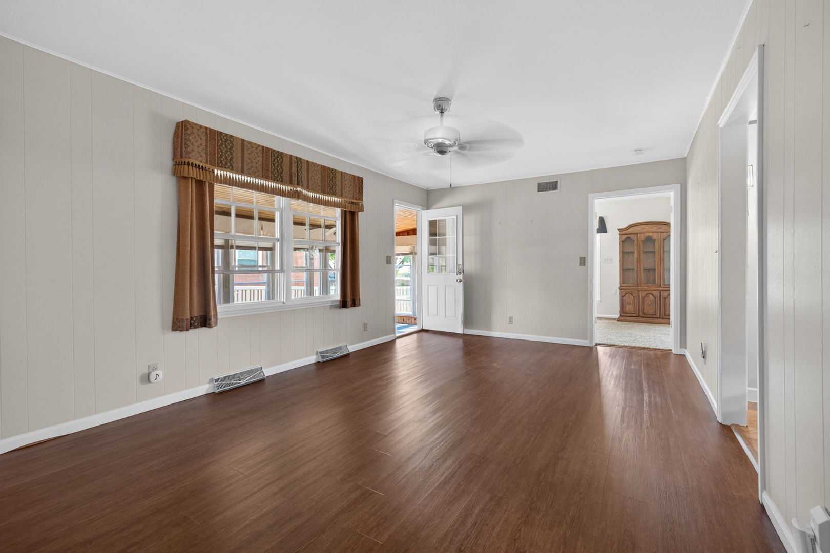 1305 E Vernon Avenue, Normal, IL 61761