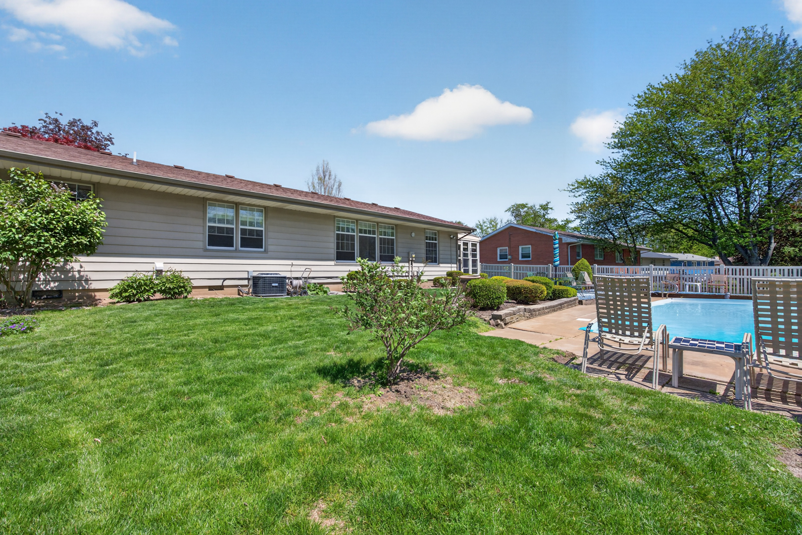 1305 E Vernon Avenue, Normal, IL 61761