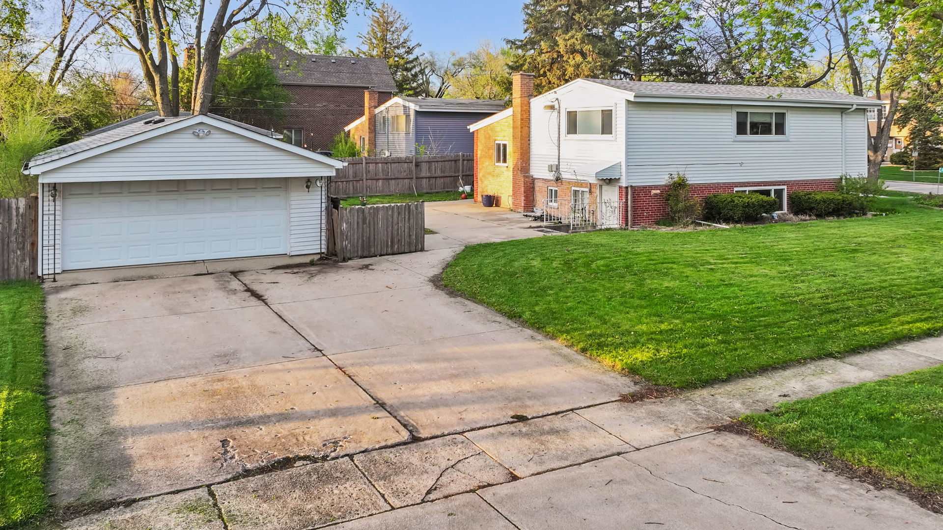 3N210 Wilson Street, Elmhurst, IL 60126