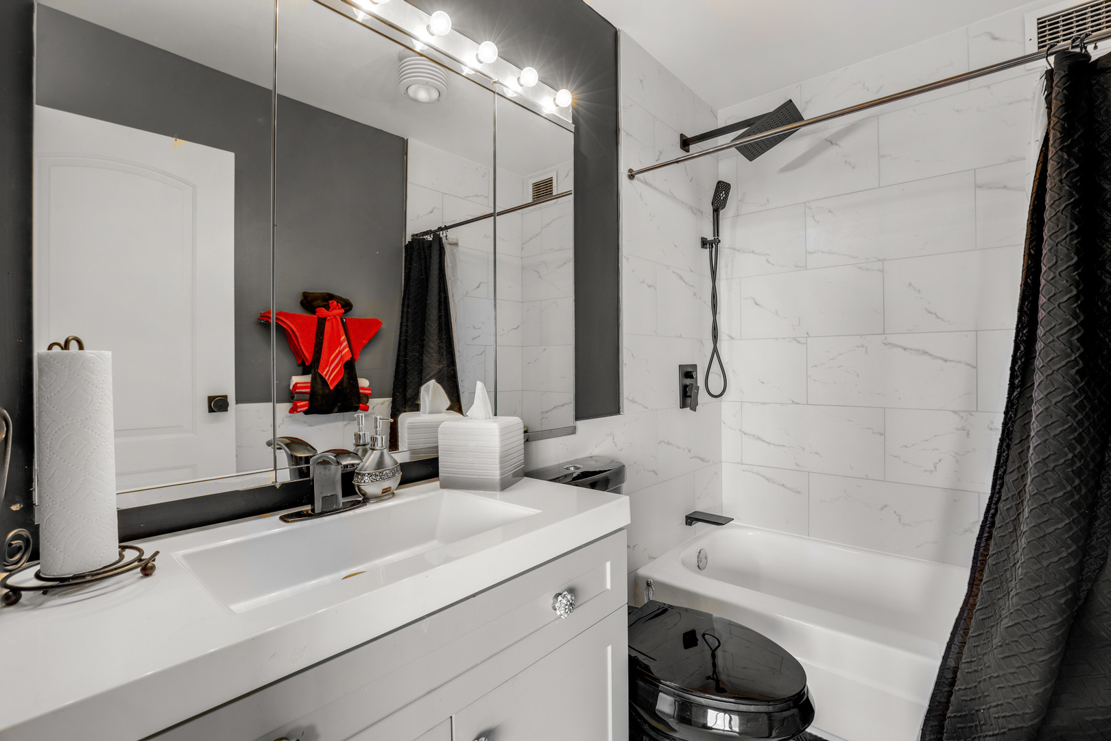 5201 S CORNELL Avenue #27D, Chicago, IL 60615