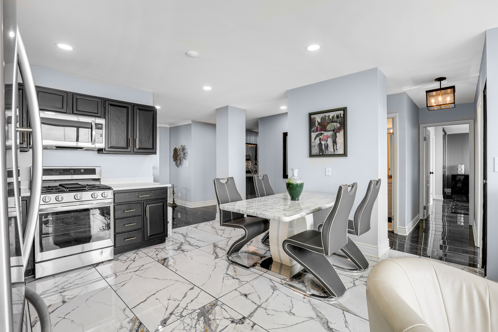 5201 S CORNELL Avenue #27D, Chicago, IL 60615