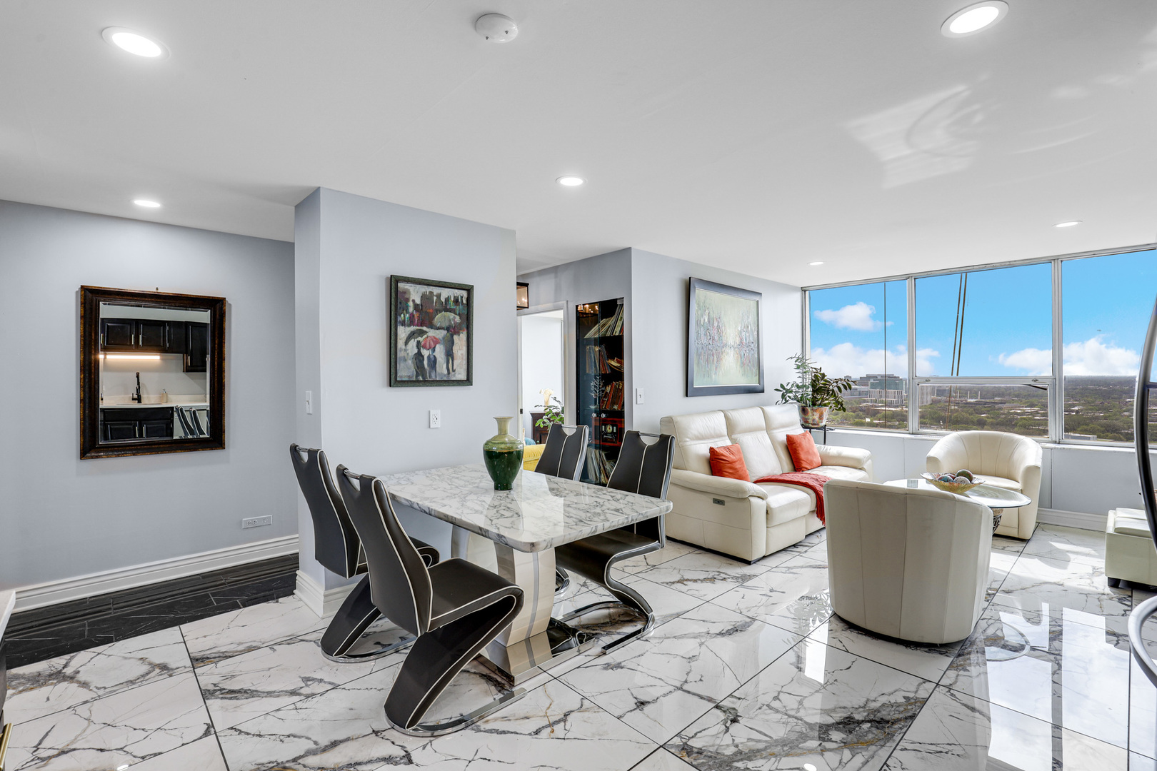 5201 S CORNELL Avenue #27D, Chicago, IL 60615