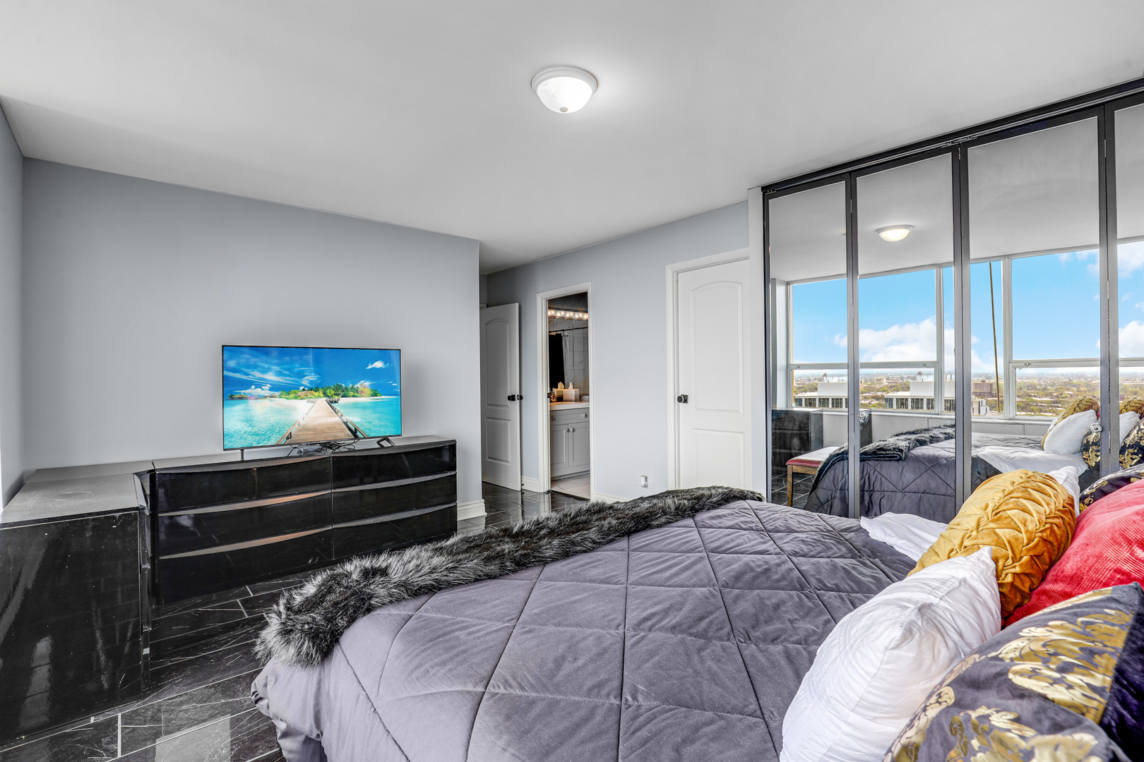 5201 S CORNELL Avenue #27D, Chicago, IL 60615