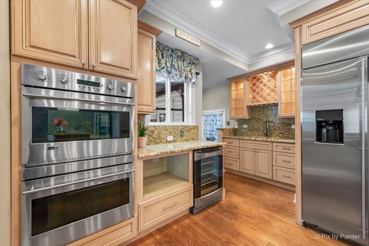 2024 Westridge Boulevard, Bartlett, IL 60103