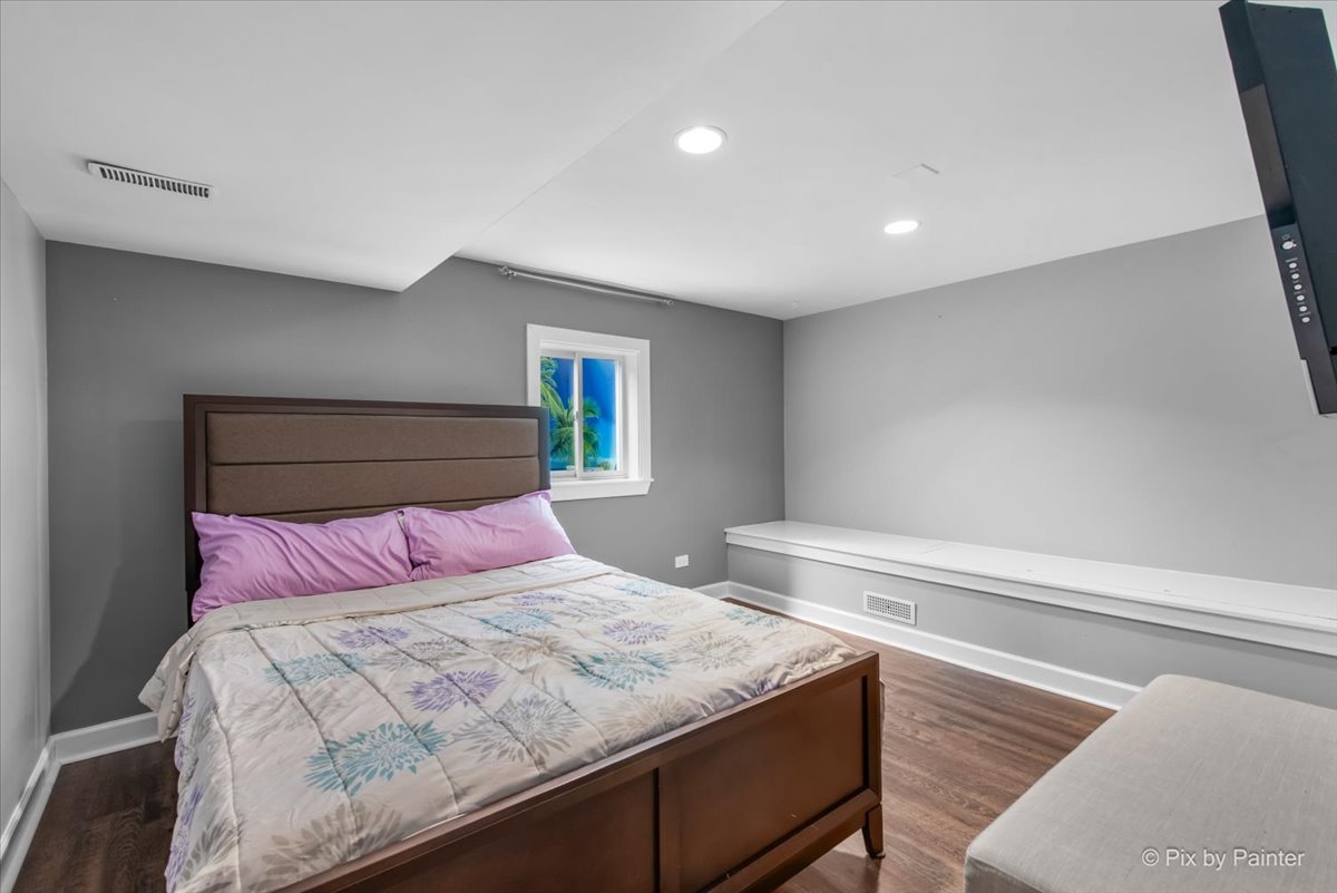 2024 Westridge Boulevard, Bartlett, IL 60103