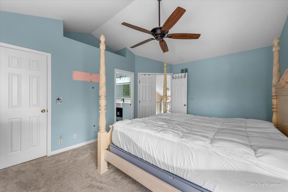 2024 Westridge Boulevard, Bartlett, IL 60103