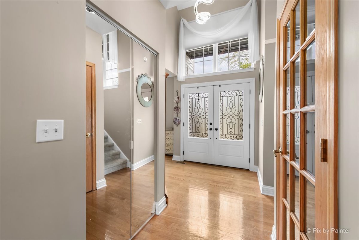 2024 Westridge Boulevard, Bartlett, IL 60103