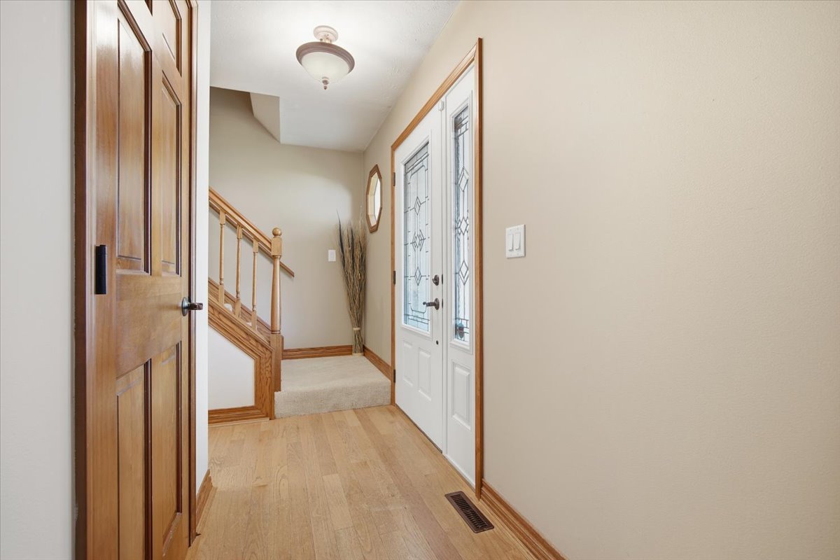 1512 Steeplechase Drive, Bloomington, IL 61701