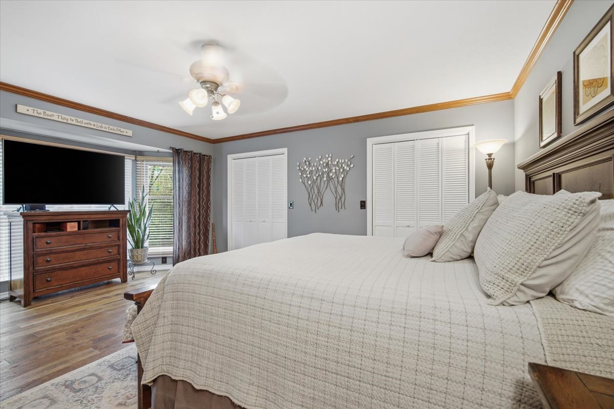 1512 Steeplechase Drive, Bloomington, IL 61701