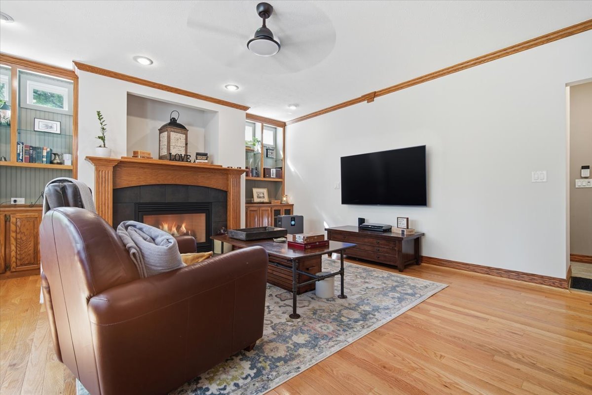 1512 Steeplechase Drive, Bloomington, IL 61701