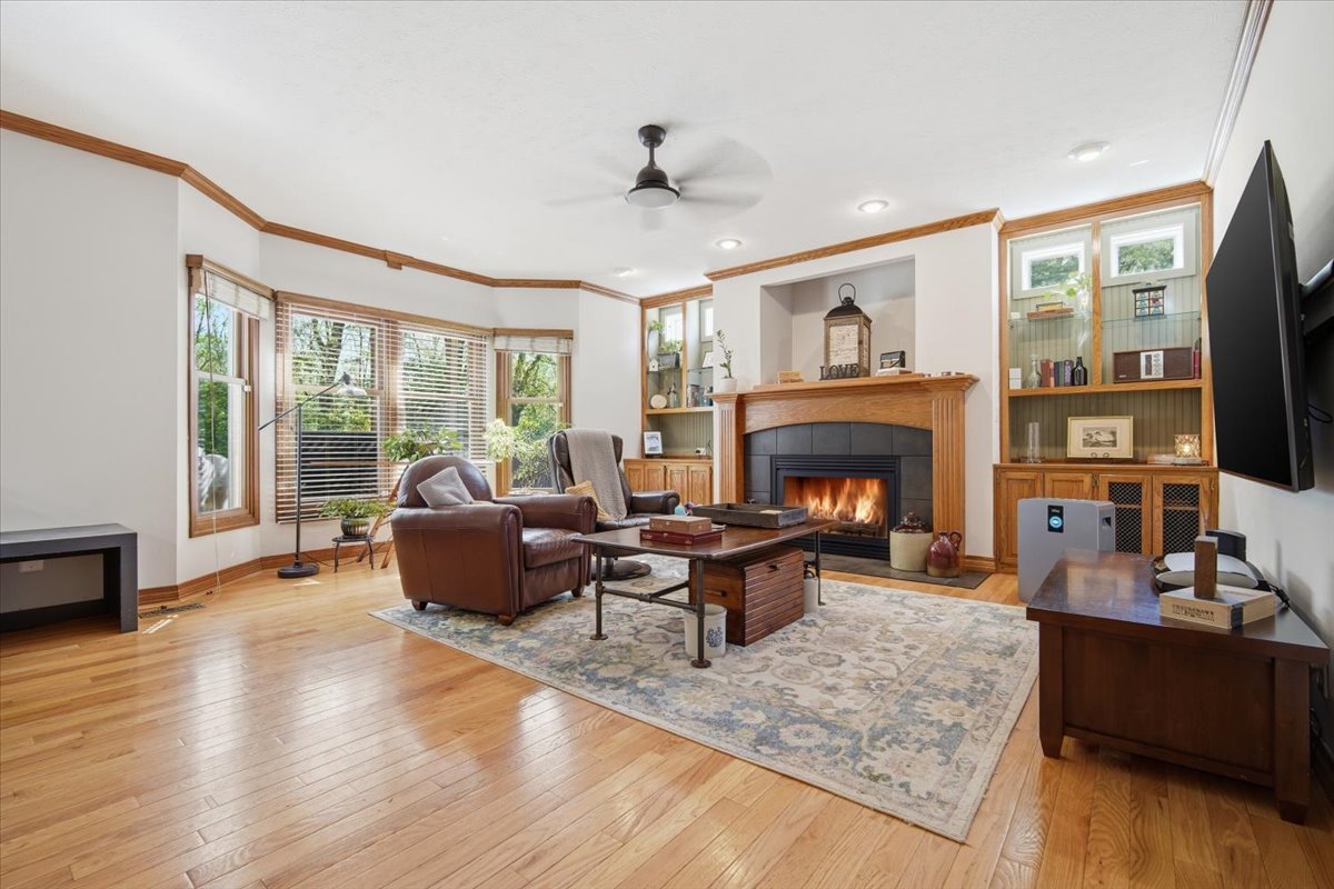 1512 Steeplechase Drive, Bloomington, IL 61701