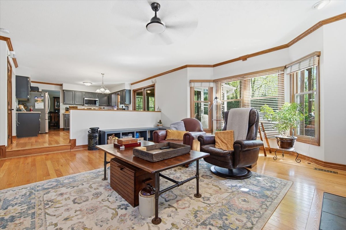 1512 Steeplechase Drive, Bloomington, IL 61701