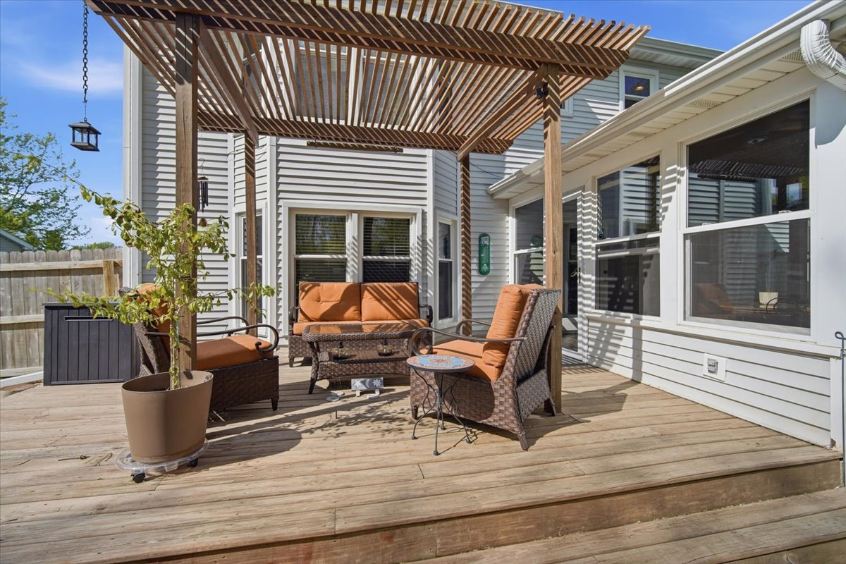 1512 Steeplechase Drive, Bloomington, IL 61701