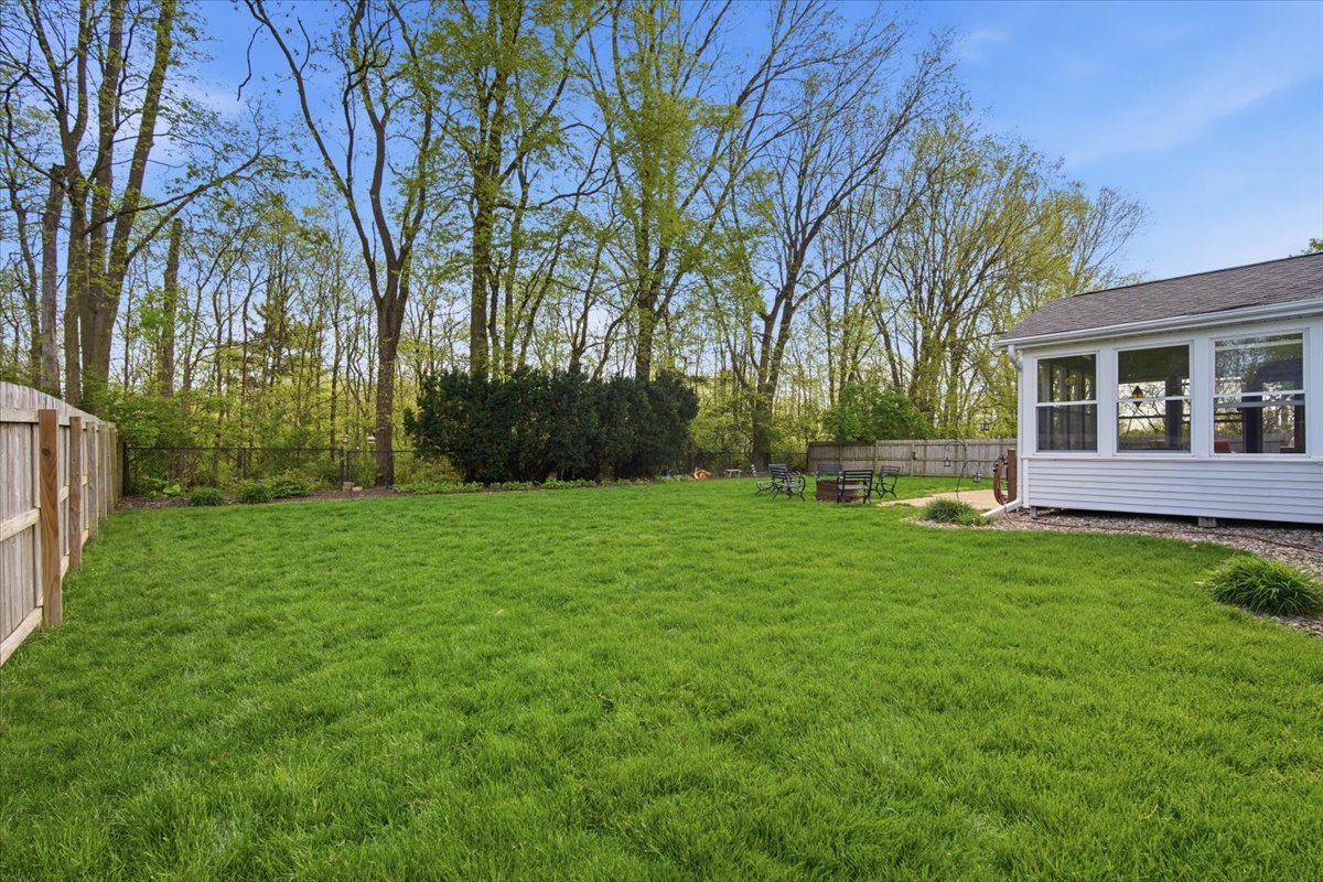 1512 Steeplechase Drive, Bloomington, IL 61701