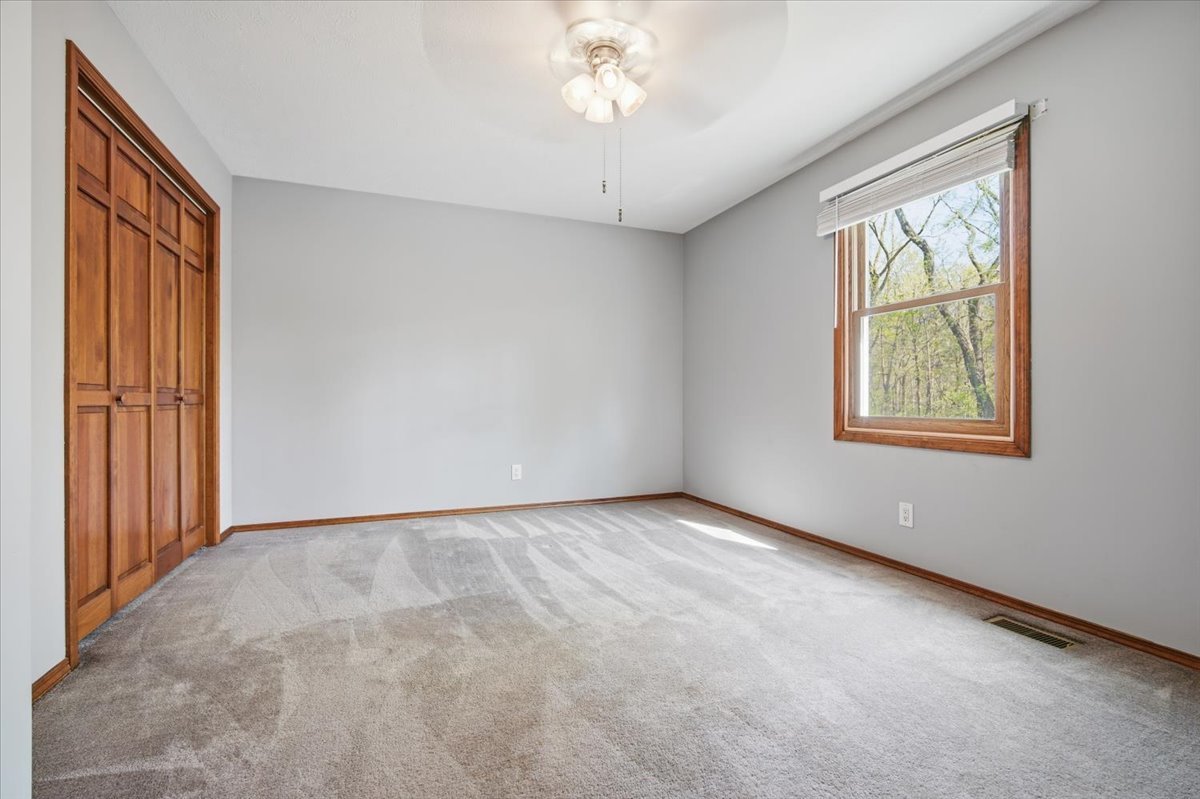 1512 Steeplechase Drive, Bloomington, IL 61701