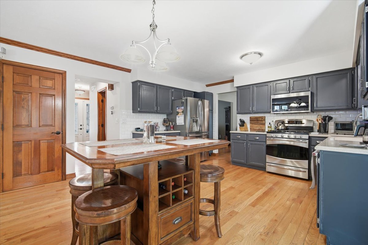 1512 Steeplechase Drive, Bloomington, IL 61701