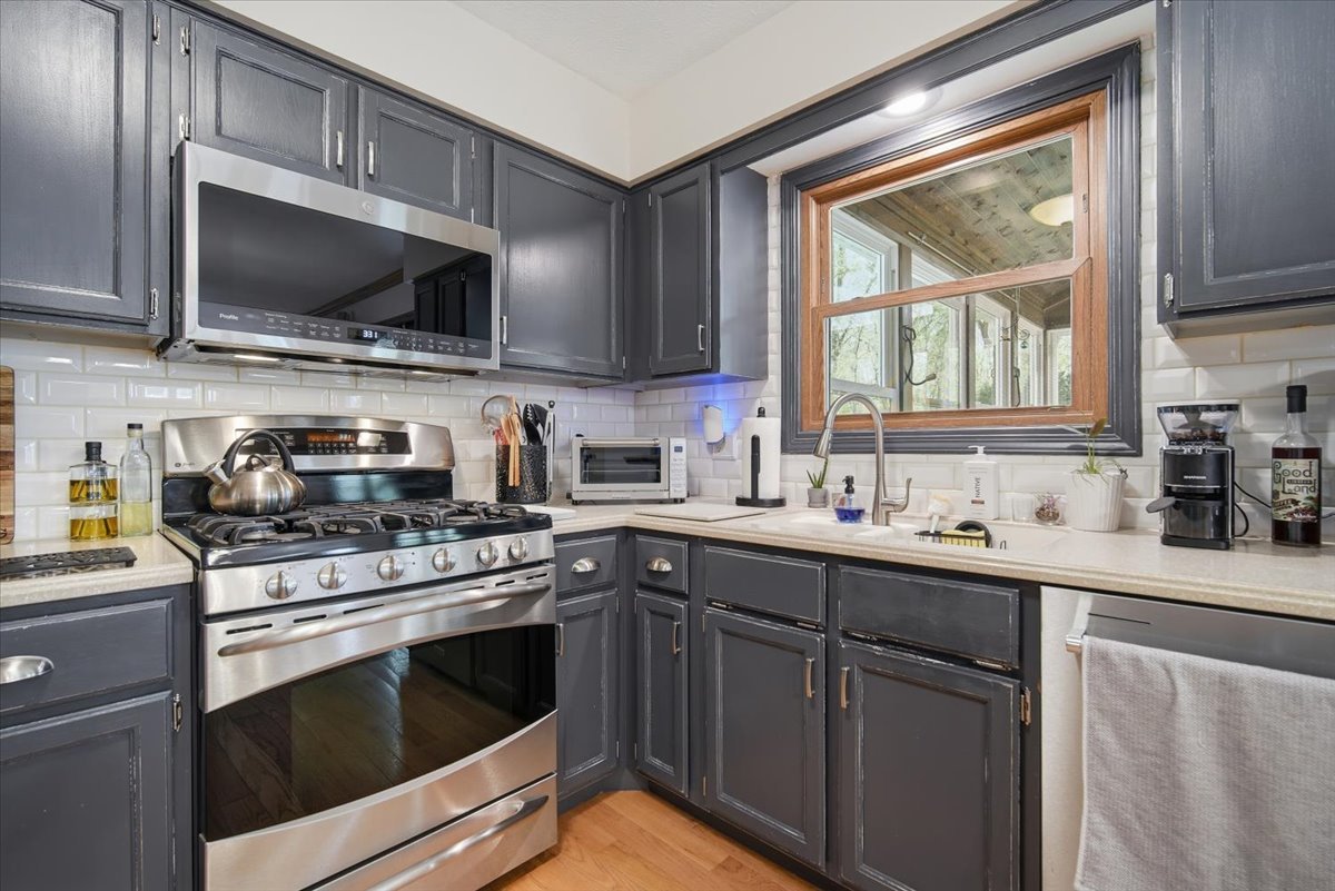 1512 Steeplechase Drive, Bloomington, IL 61701