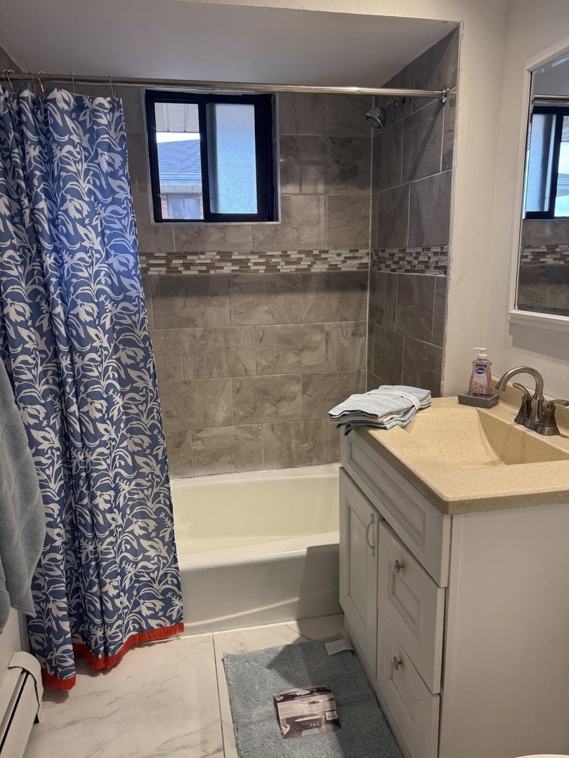 15744 S Lake Drive #3BR, Oak Forest, IL 60452