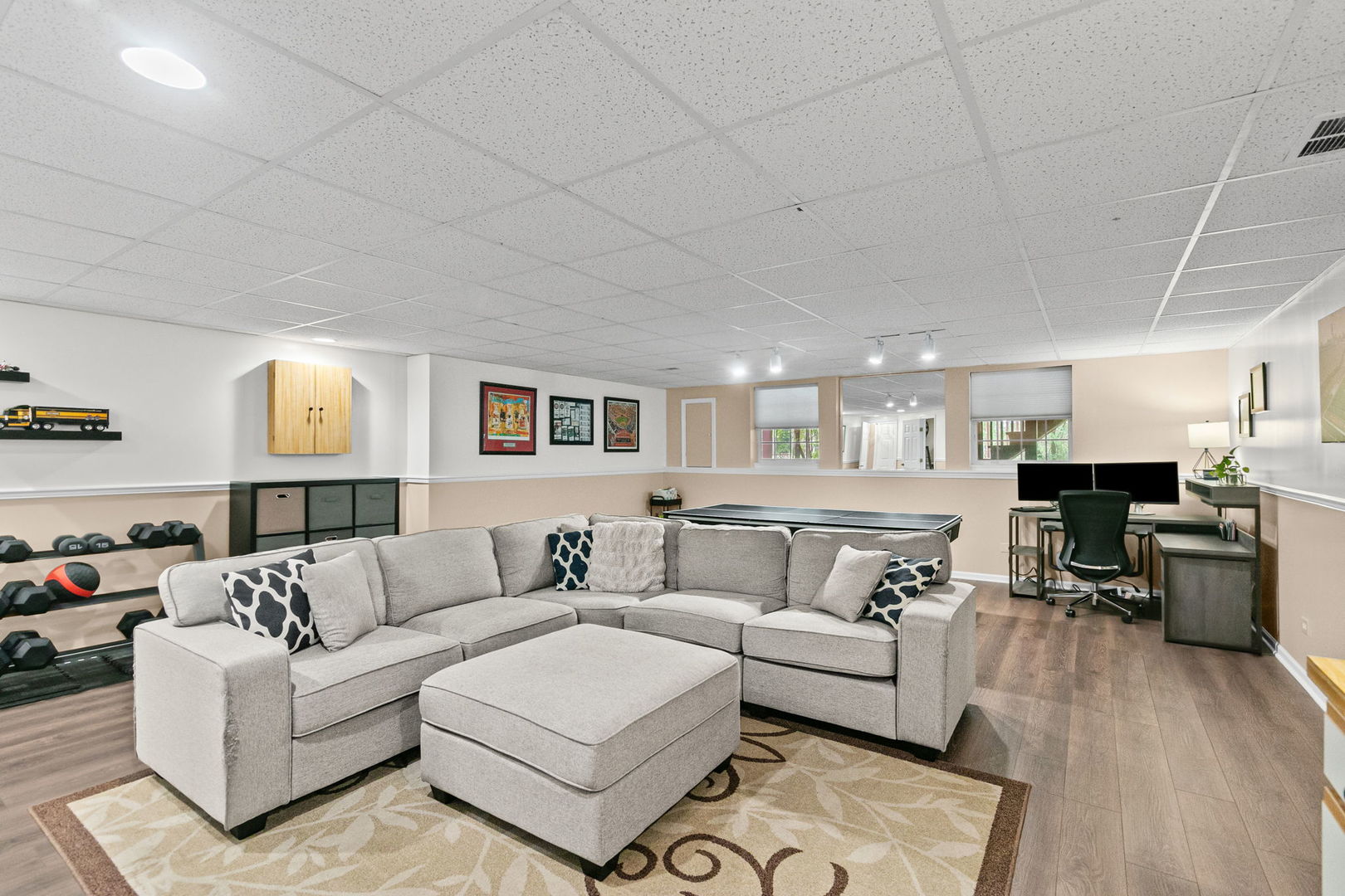 1354 Laurel Oaks Drive, Streamwood, IL 60107