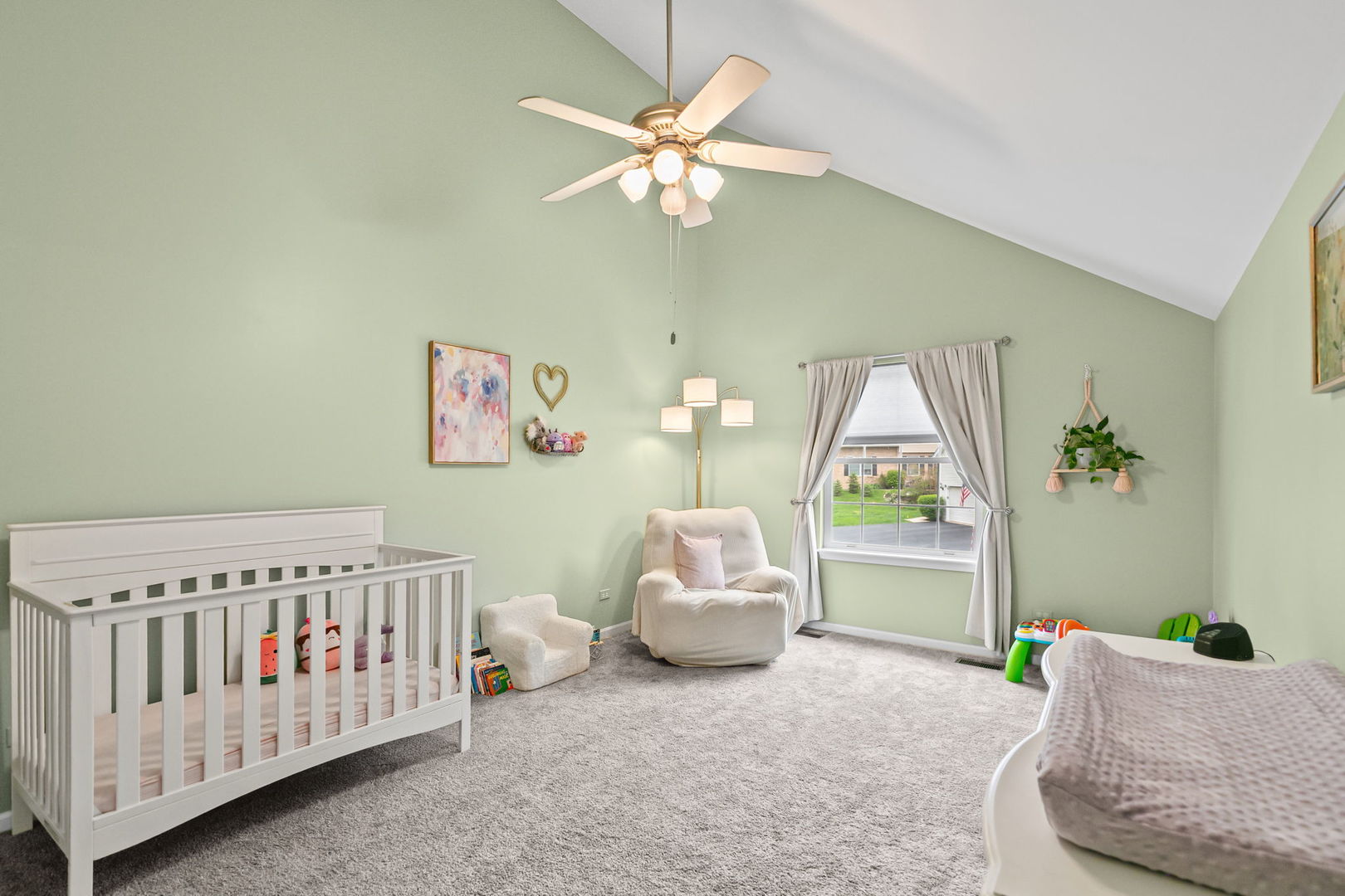 1354 Laurel Oaks Drive, Streamwood, IL 60107