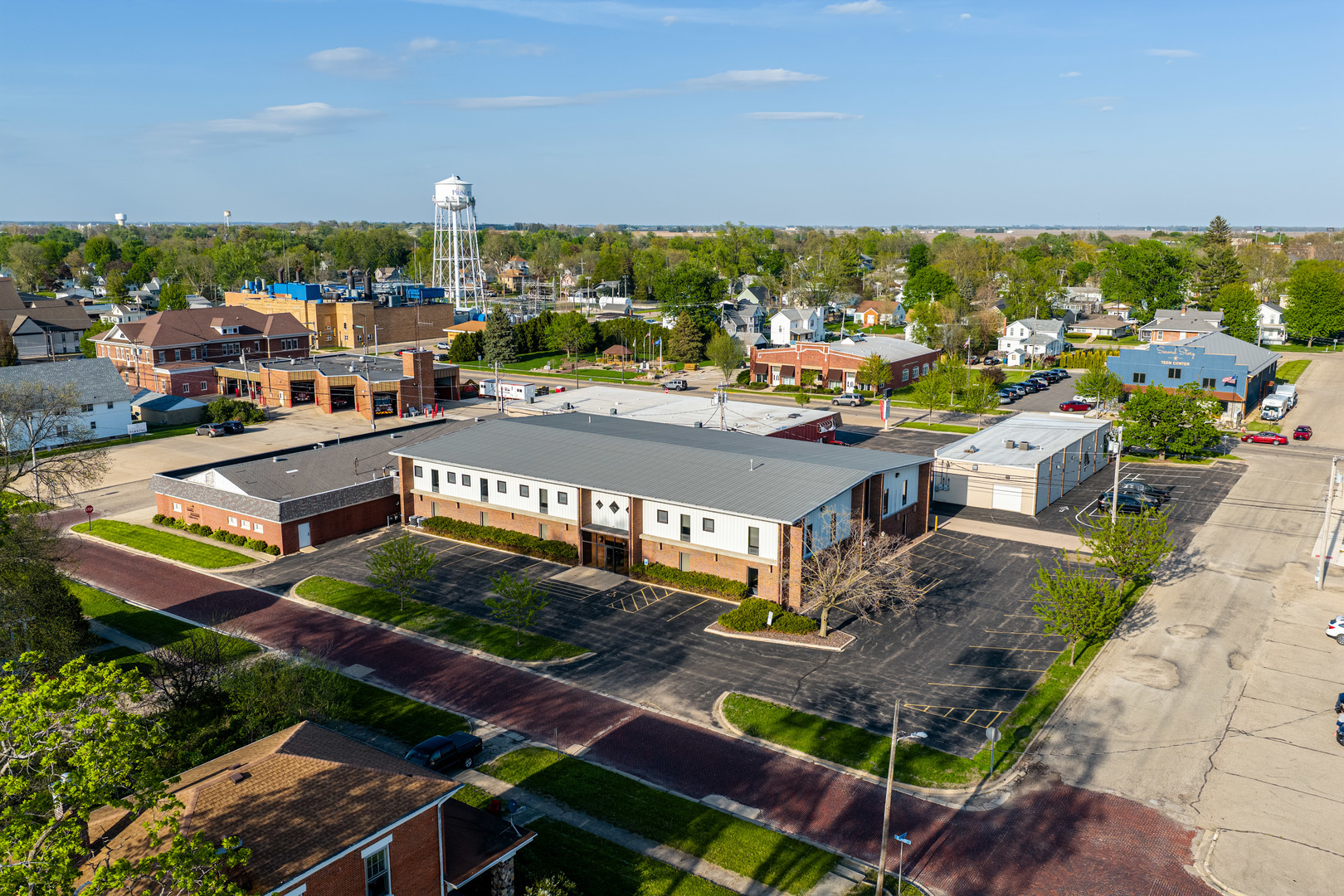 123 S Pleasant Street, Princeton, IL 61356