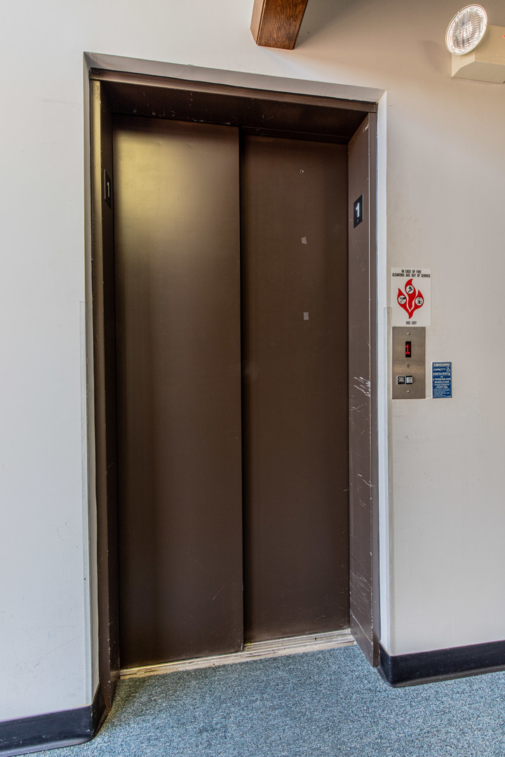 123 S Pleasant Street, Princeton, IL 61356