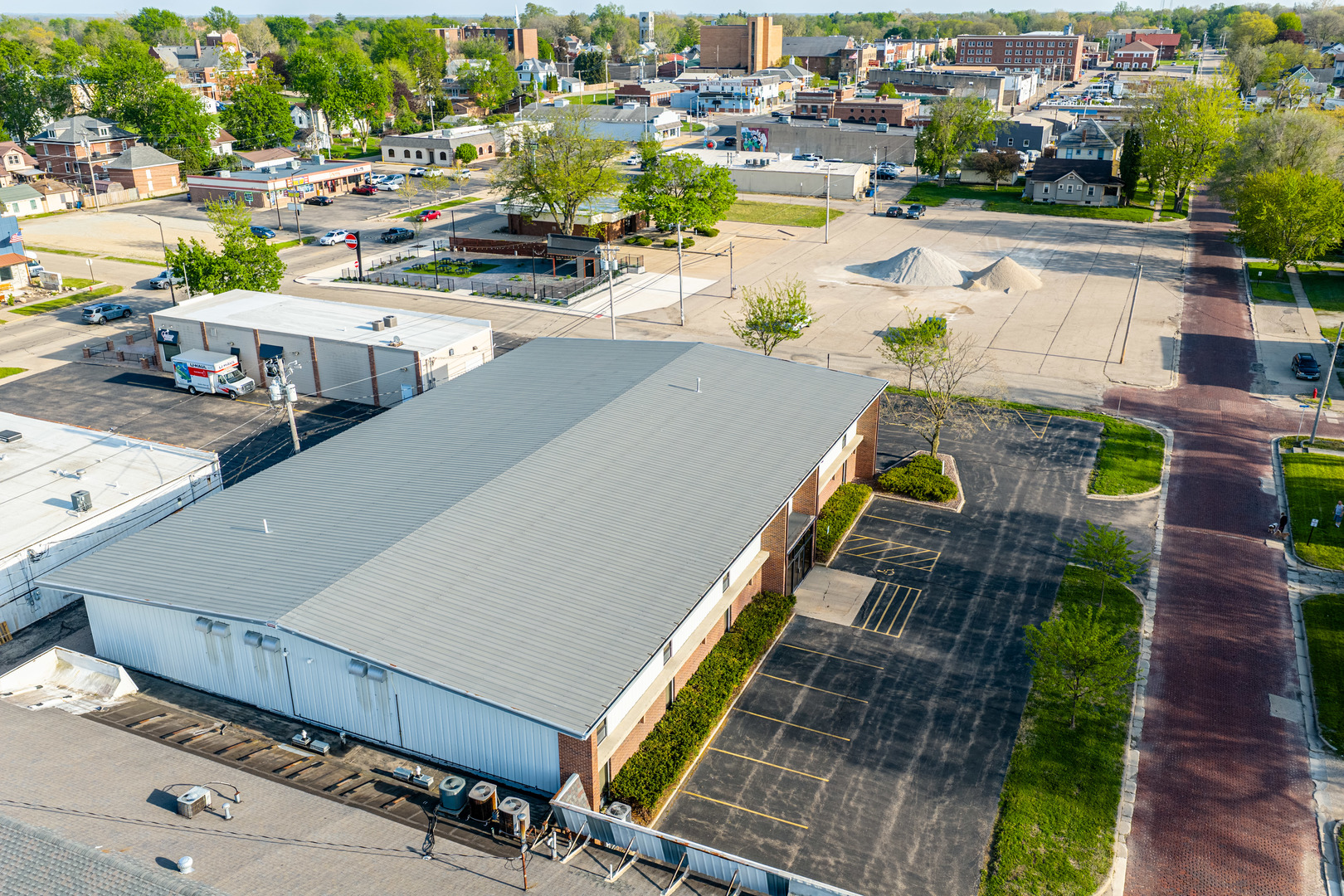 123 S Pleasant Street, Princeton, IL 61356