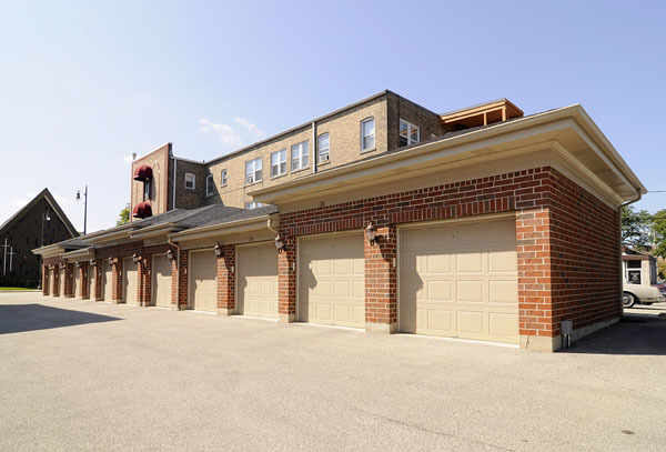 229 S Main Street #2E, Lombard, IL 60148