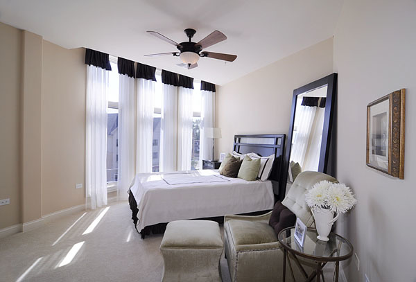 229 S Main Street #2E, Lombard, IL 60148