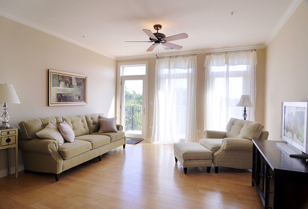 229 S Main Street #2E, Lombard, IL 60148