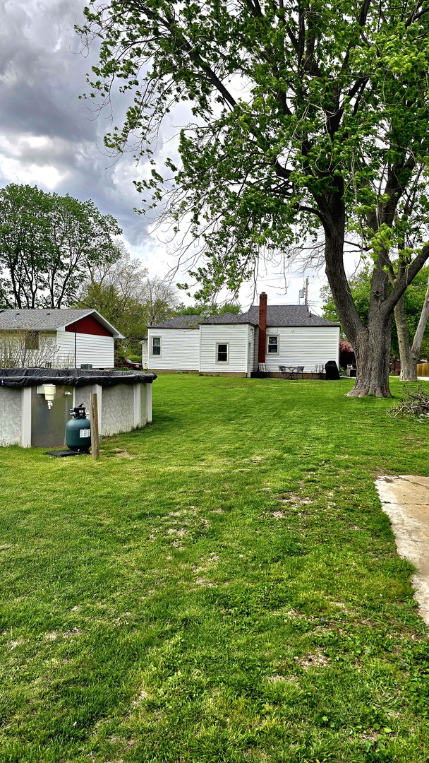 110 E Park Avenue, Deer Creek, IL 61733