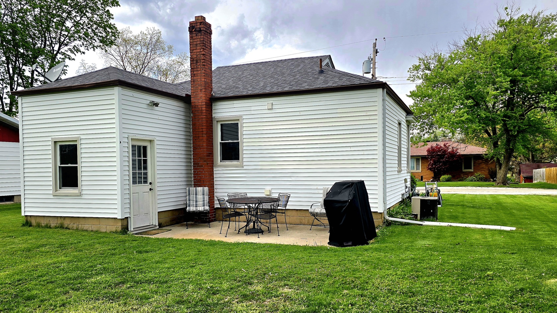 110 E Park Avenue, Deer Creek, IL 61733