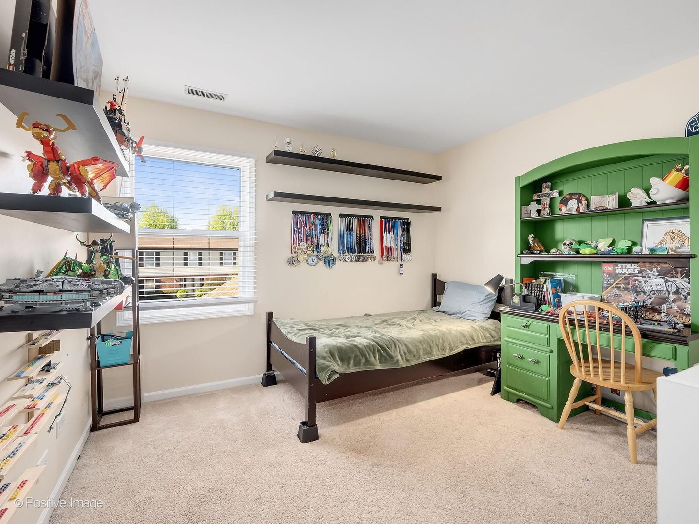 340 Whitehall Terrace, Bloomingdale, IL 60108