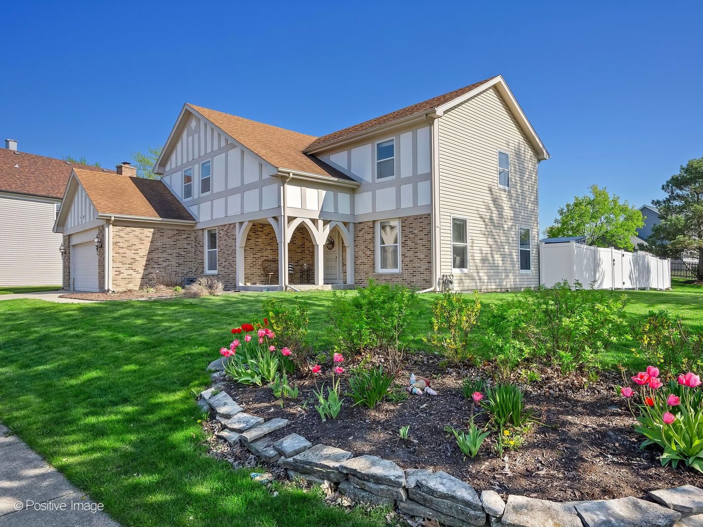 340 Whitehall Terrace, Bloomingdale, IL 60108