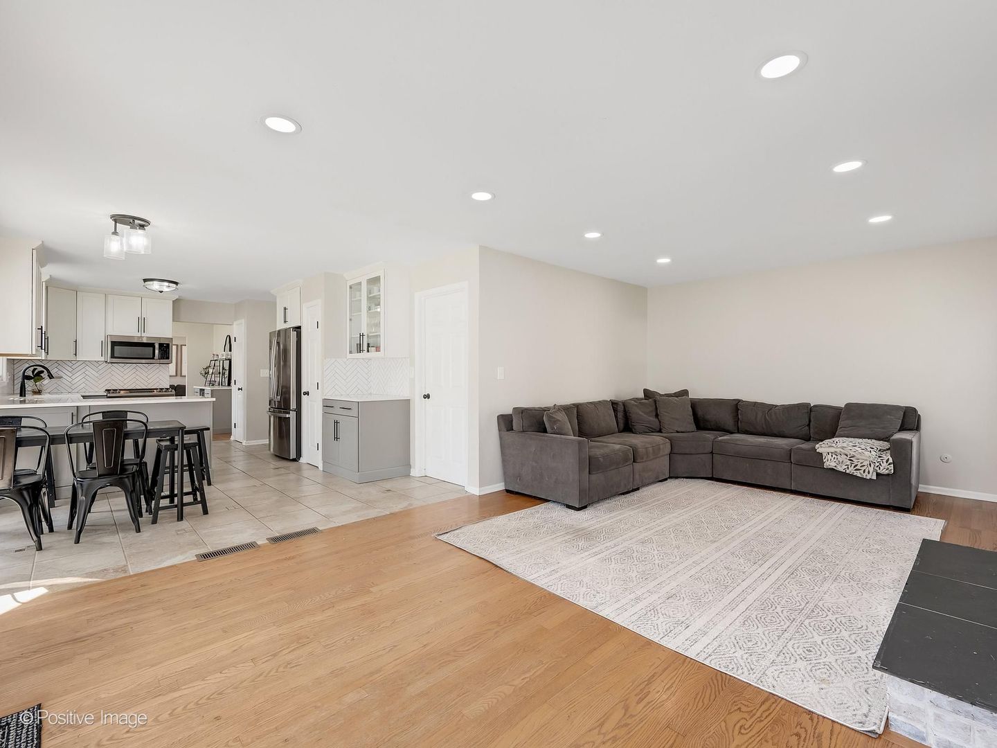 340 Whitehall Terrace, Bloomingdale, IL 60108