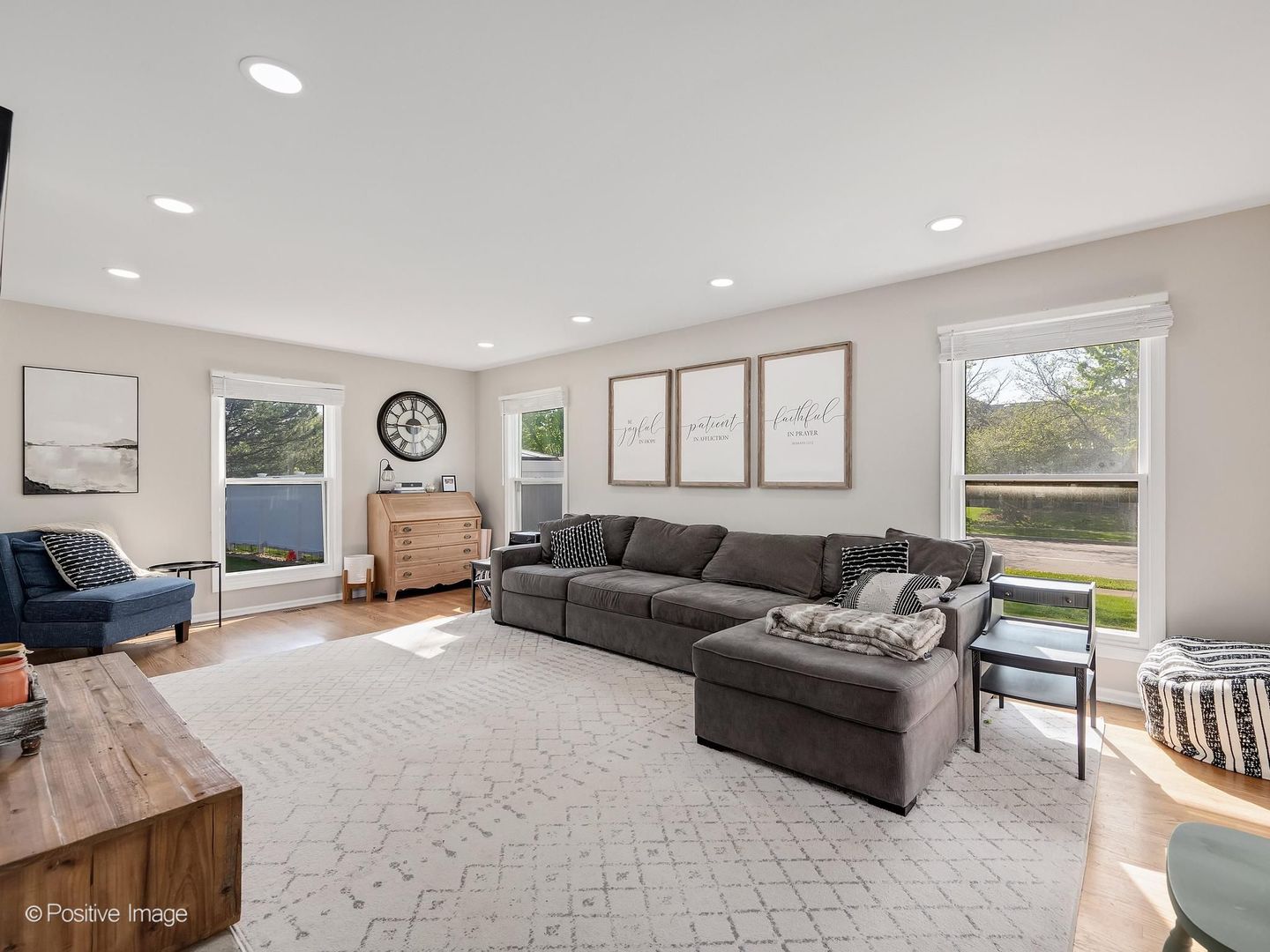 340 Whitehall Terrace, Bloomingdale, IL 60108