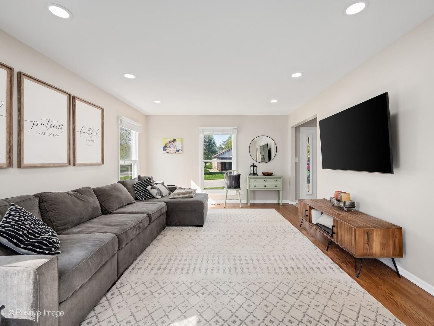 340 Whitehall Terrace, Bloomingdale, IL 60108