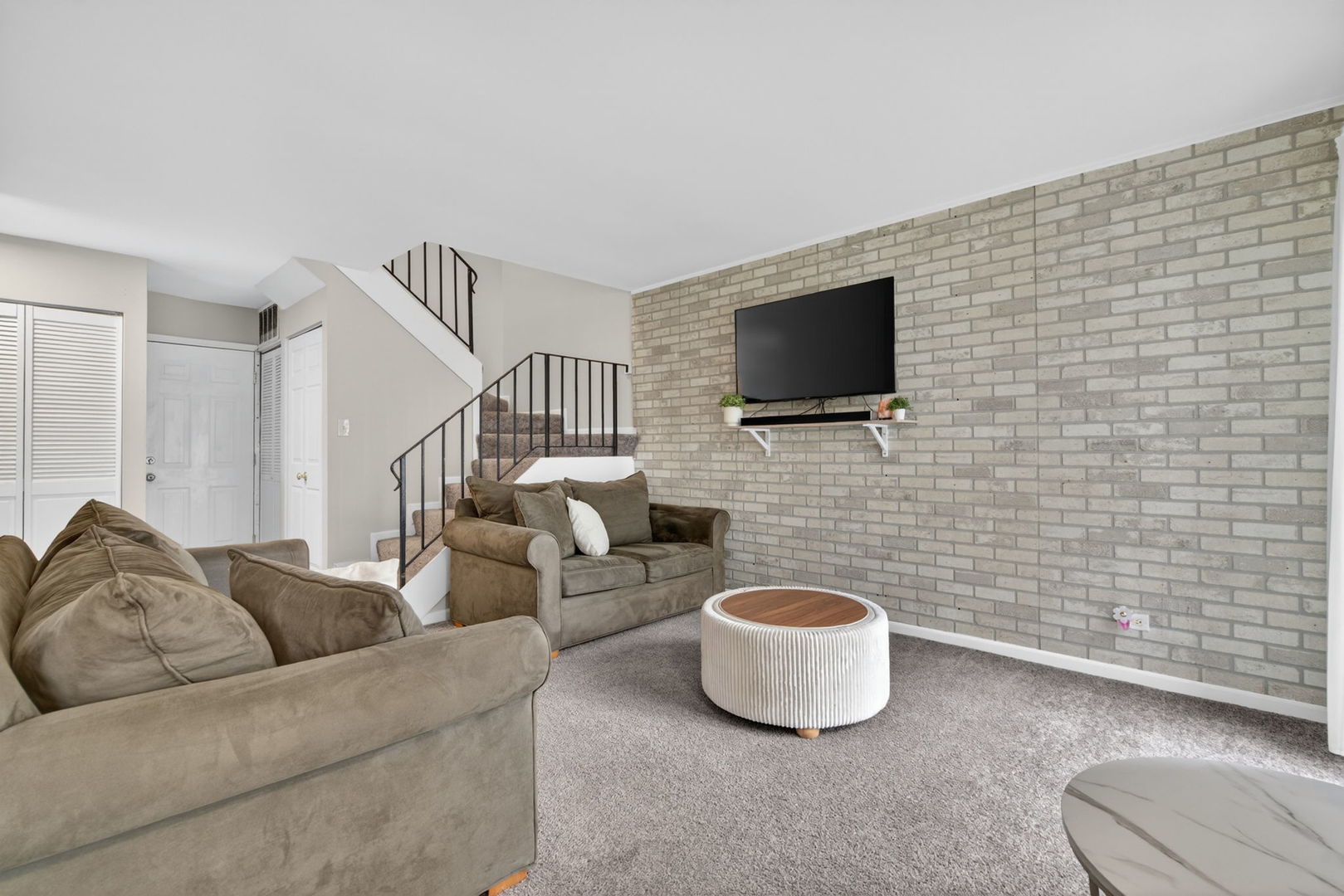 2302 Windsor Lane, Country Club Hills, IL 60478