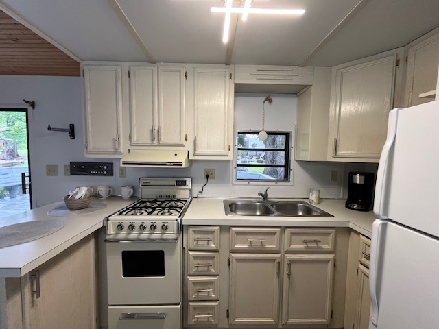 2795 E 28th Lot 198 Road, Seneca, IL 61360